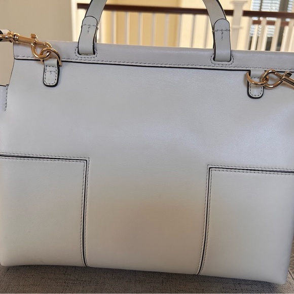 Beautiful Tory Burch T Block Satchel Like New - Picture 6 of 7
